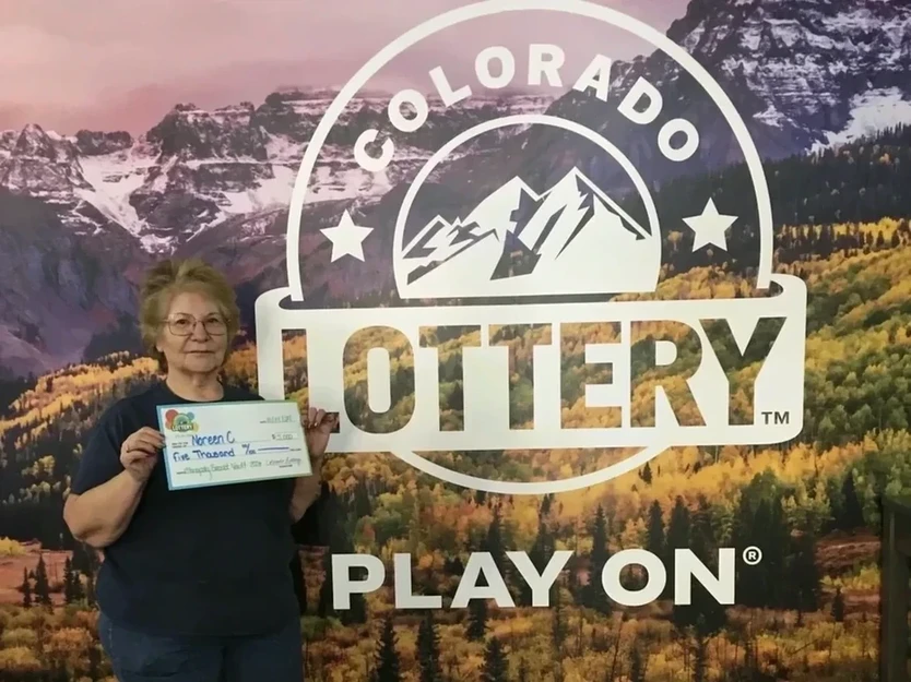 Noreen C. 在大富翁游戏中刮出了 $5,000！