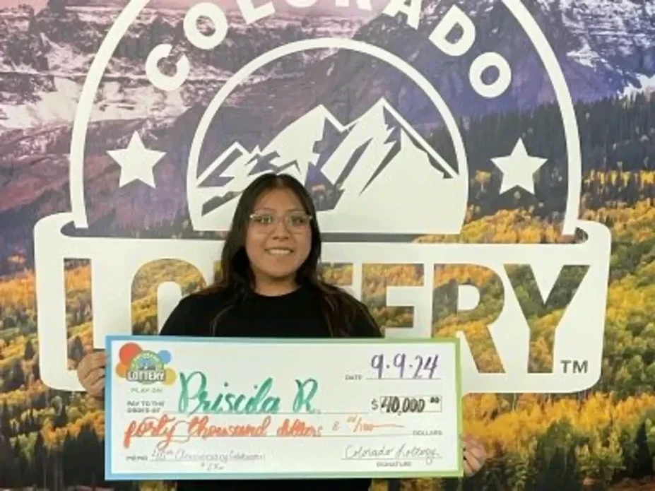 普莉西拉·R. 在40周年庆祝活动的抽奖中赢得了$40,000！